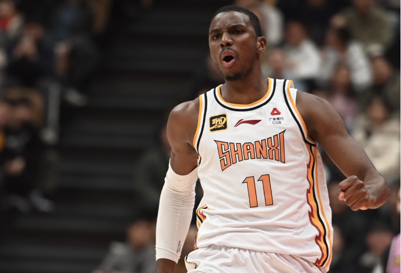 告别CBA!前NBA扣篮王迪亚洛正式加盟西甲 上季率山西男篮进四强